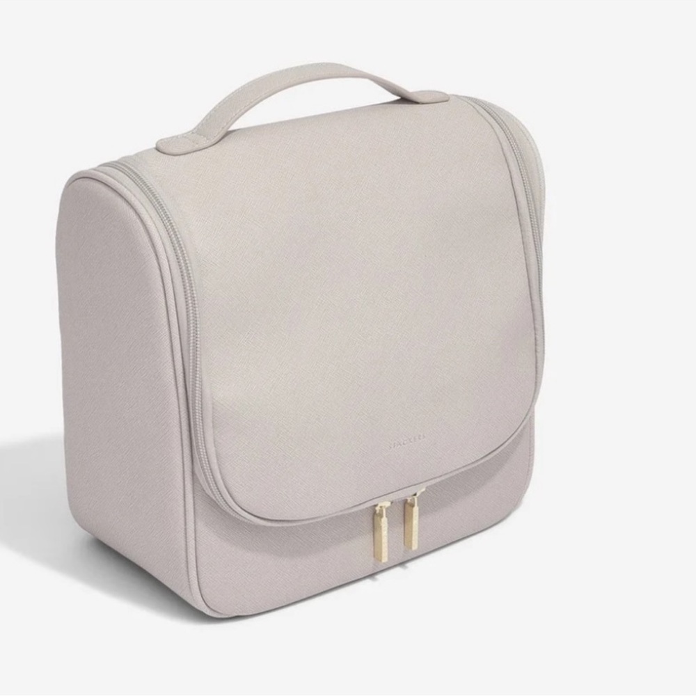 Hanging Cosmetics Travel Bag